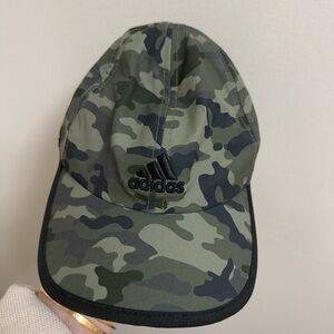 SOLD ON ANOTHER APP- Adidas Climacool Camo Hat 🧢